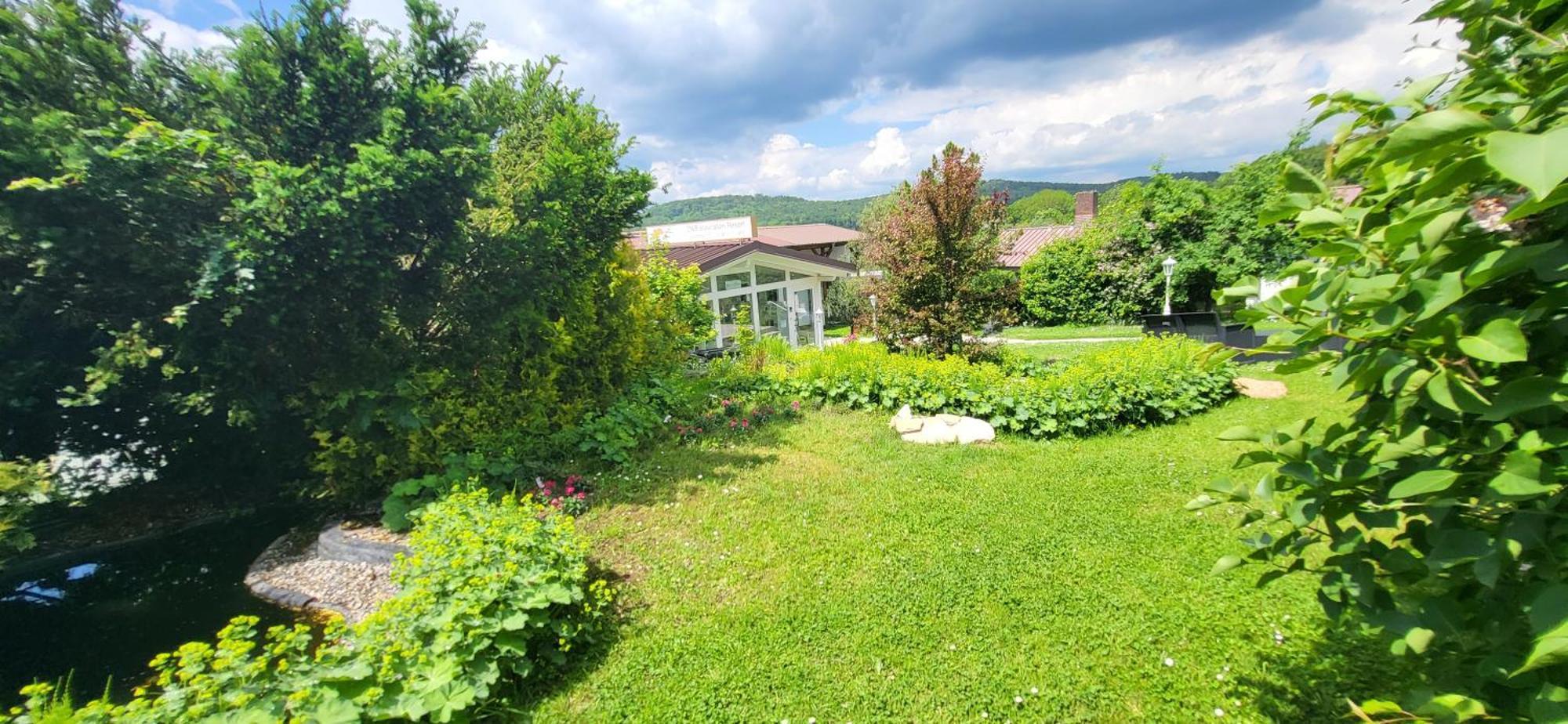 D&B Staycation Ferienpark Niedenstein Exterior photo